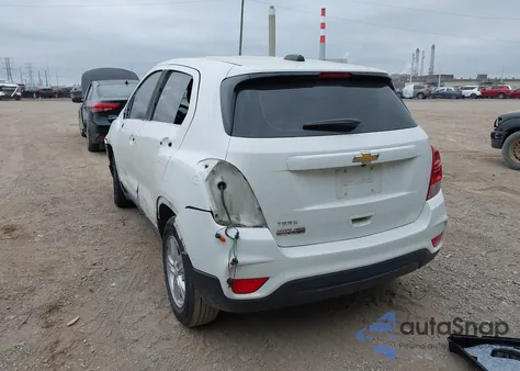 2020 Chevrolet Trax Fwd Ls z USA, uszkodzony, nr VIN KL7CJKSB0LB057048